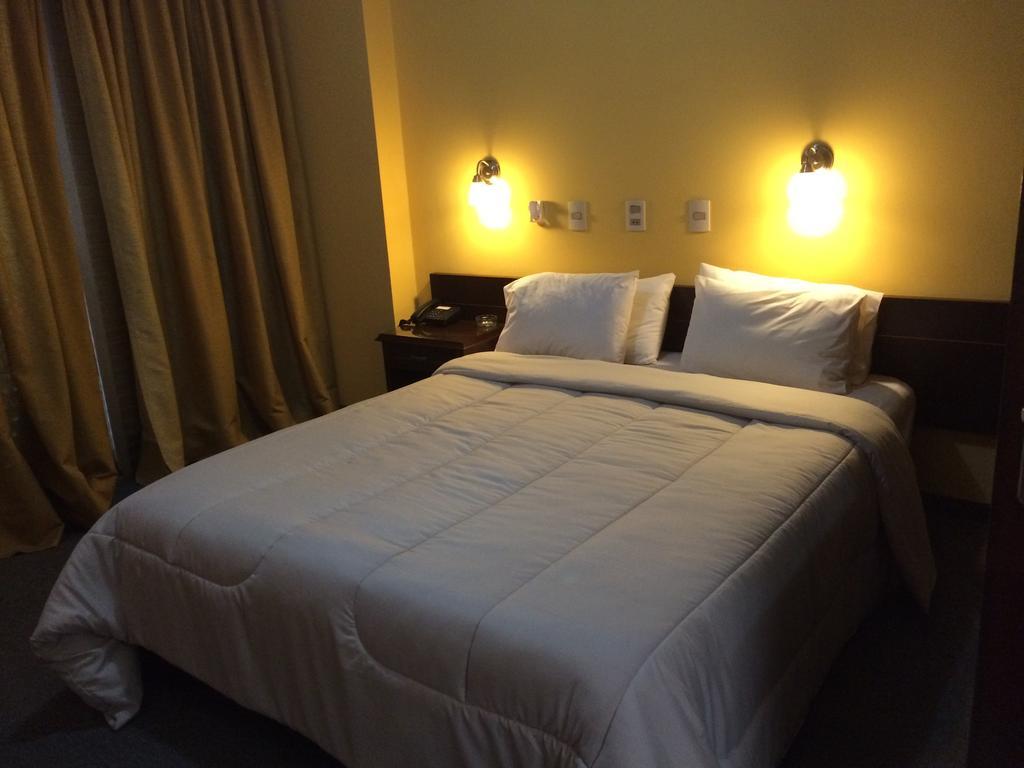 Hotel Manduvira Asuncion Phòng bức ảnh
